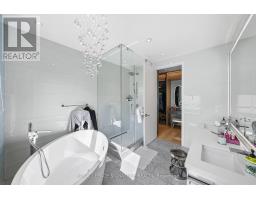 17 Nesbitt Drive, Toronto, ON M4W2G2 Photo 23