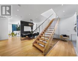 17 Nesbitt Drive, Toronto, ON M4W2G2 Photo 8