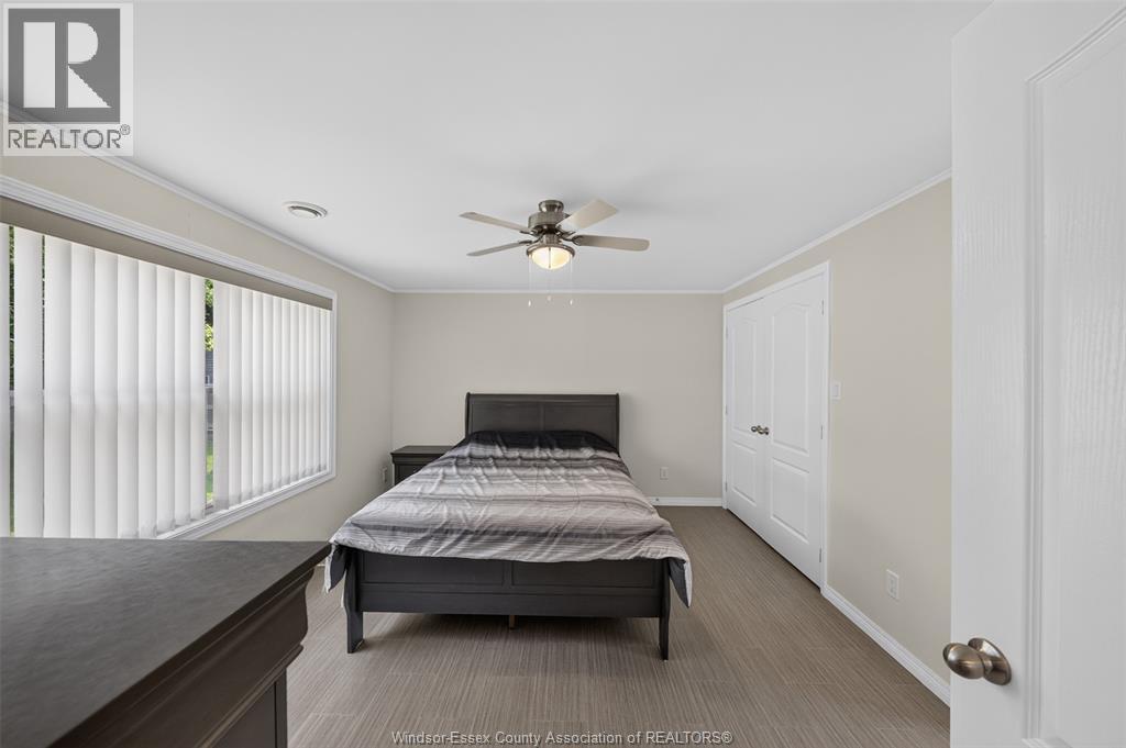 122 STEVEN COURT - 12