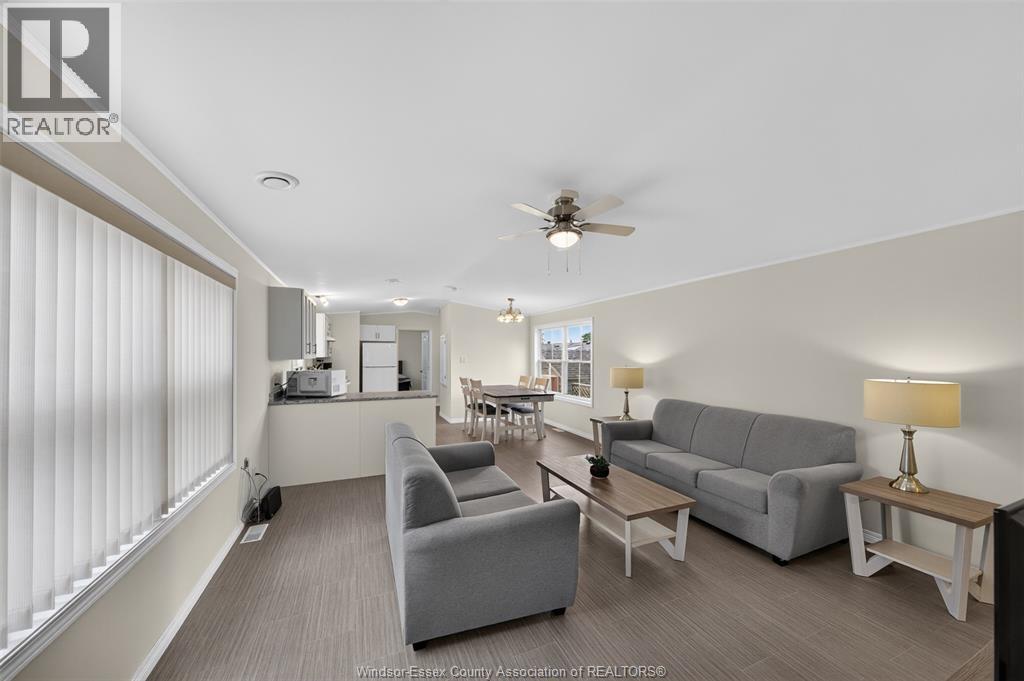 122 STEVEN COURT - 4