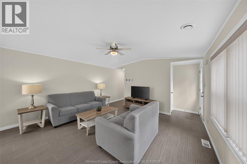 122 STEVEN COURT - 6
