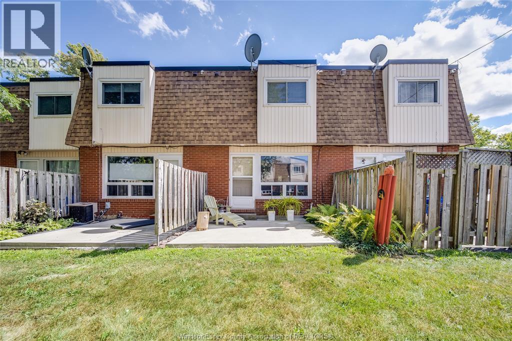 5492 LASSALINE AVE #4 - Image 23