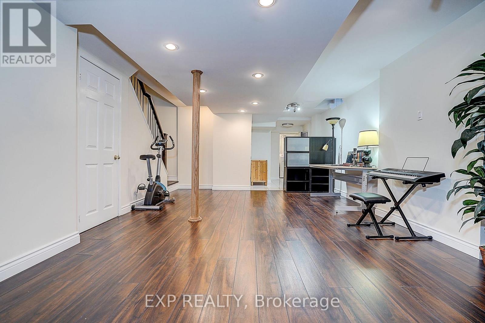 626 WALPOLE CRESCENT - Image 26