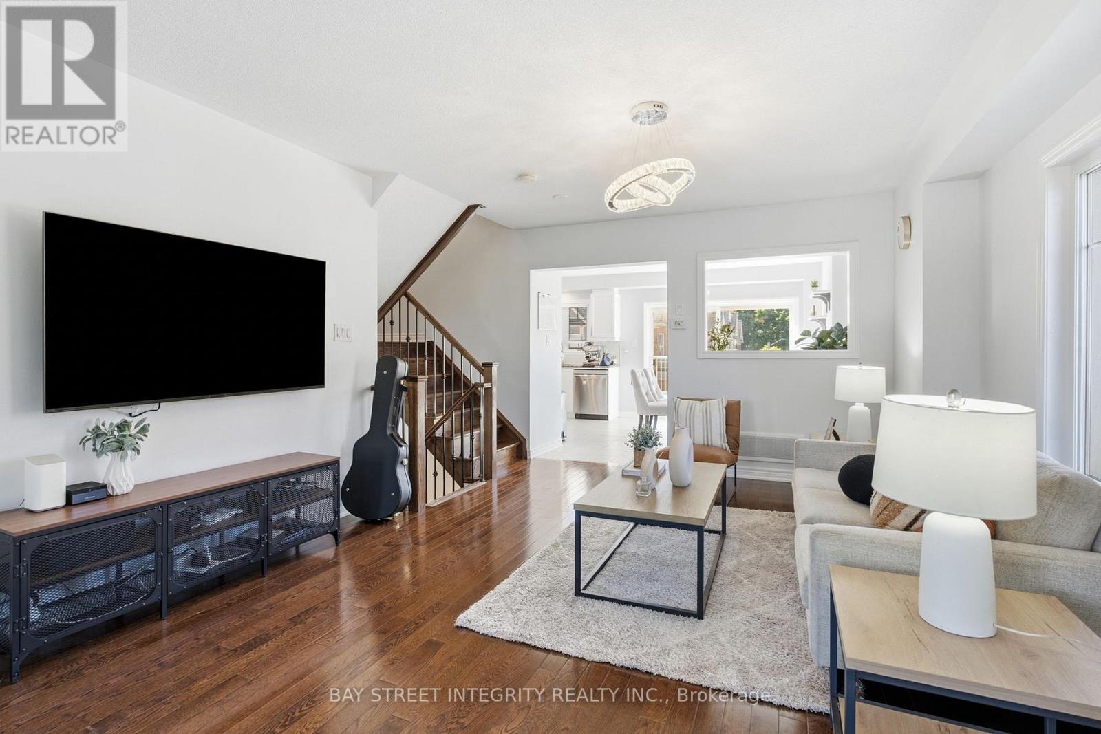 980 MILLARD STREET - 7