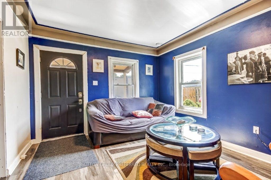 1136 BRYDGES STREET - 4