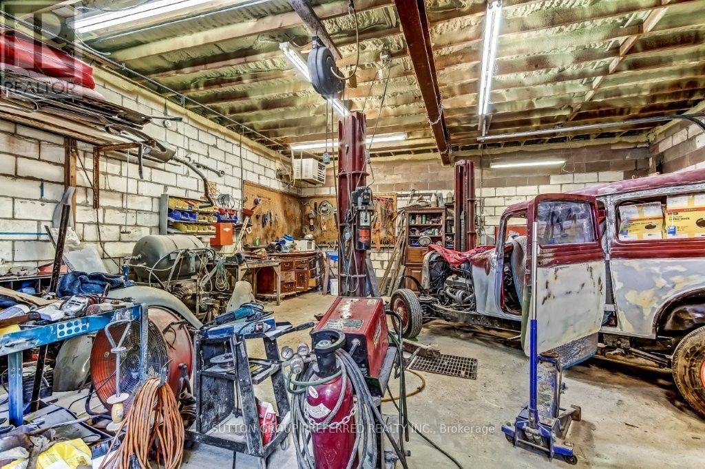 1136 BRYDGES STREET - 13