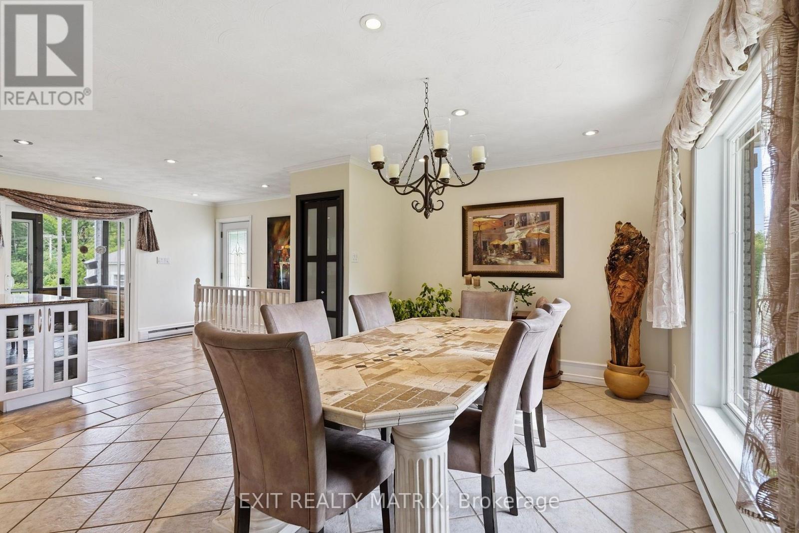 554 FRONT ROAD - 11
