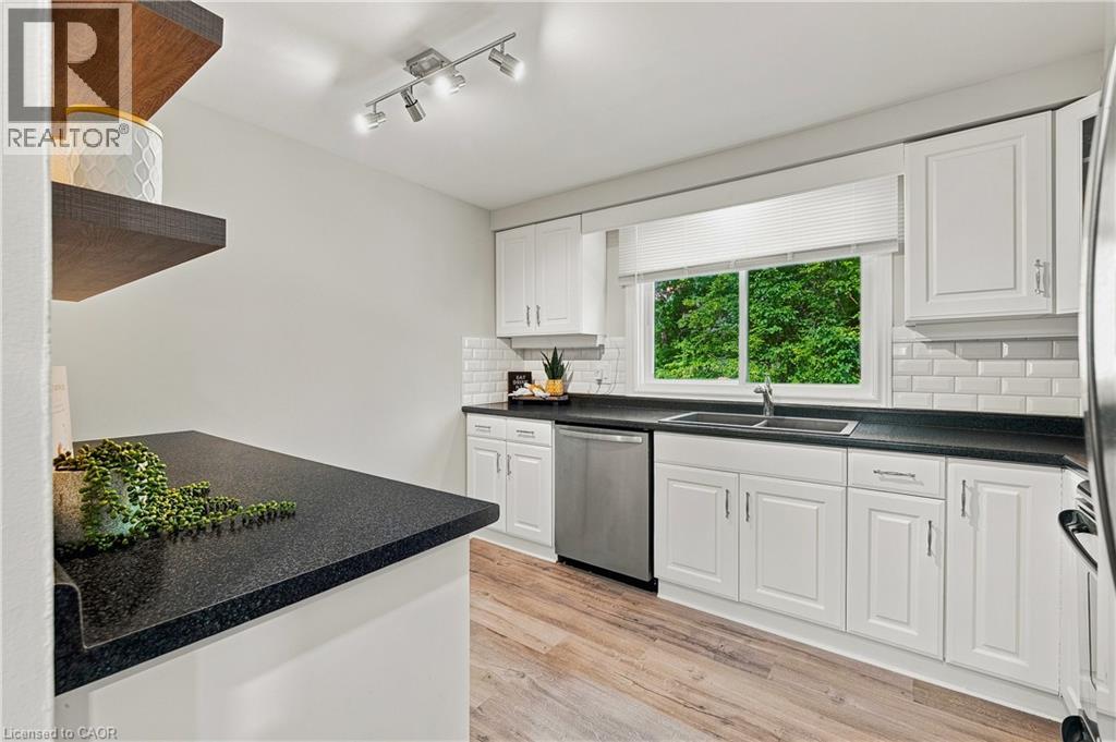 #13 220 SALISBURY Avenue - 11