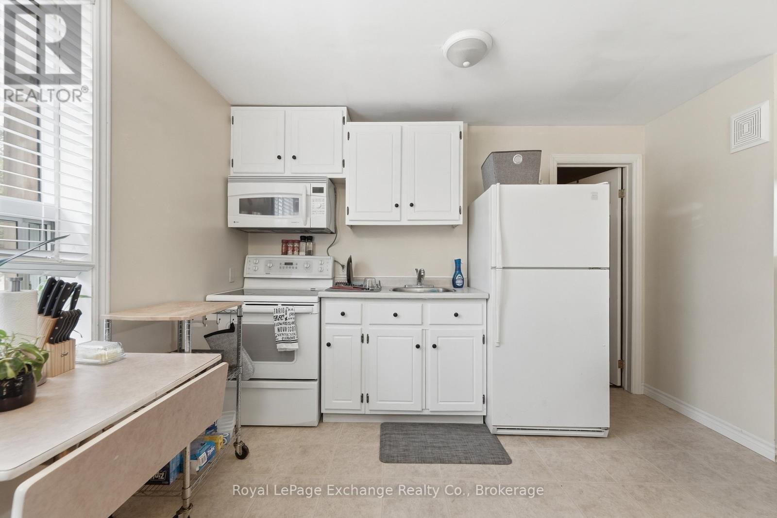 141 BELL DRIVE - Image 33