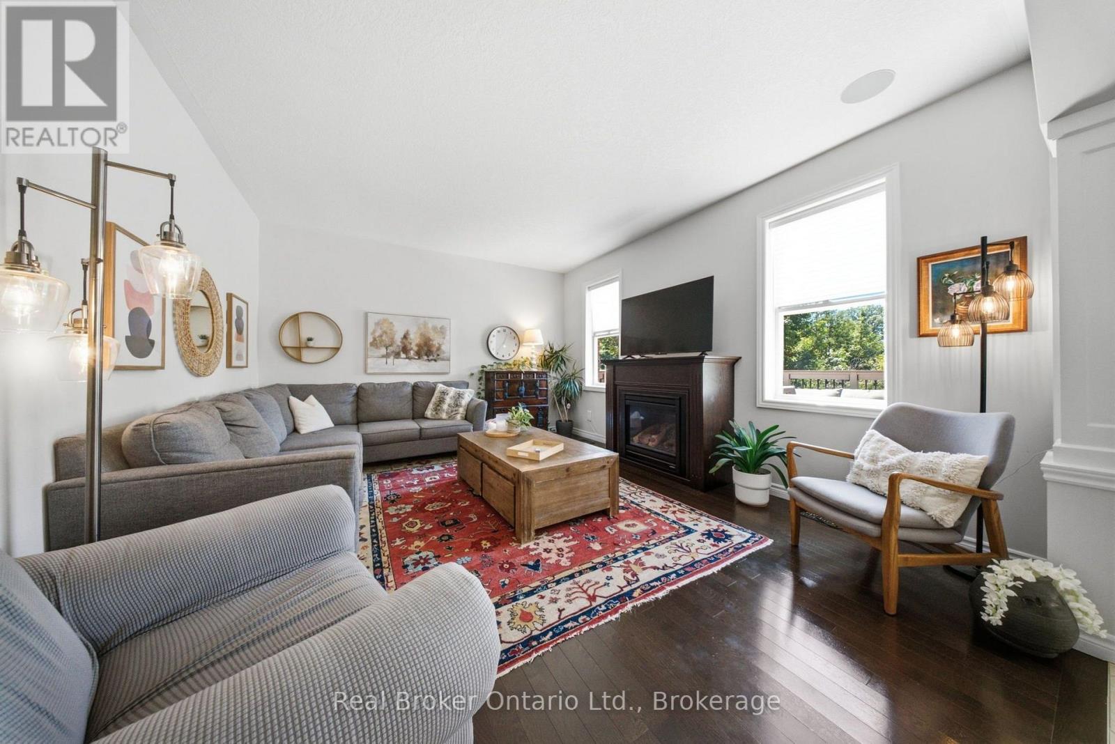 65 AMSTERDAM CRESCENT - Image 17