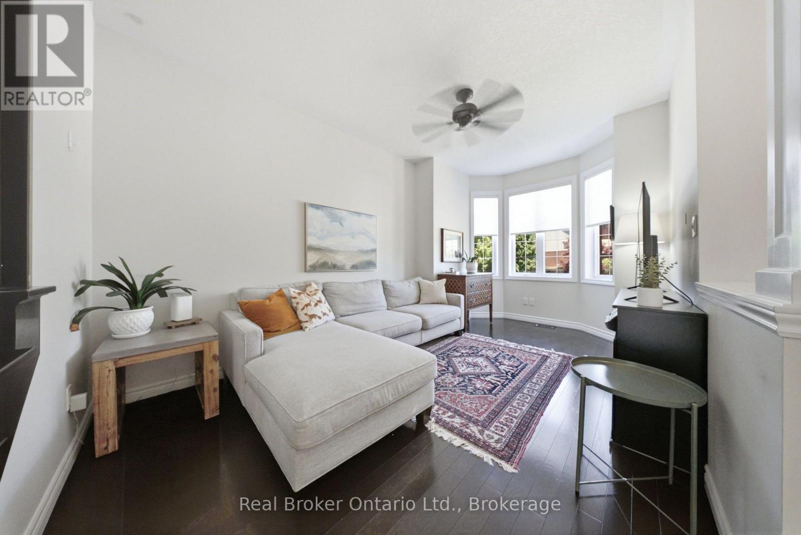 65 AMSTERDAM CRESCENT - Image 6