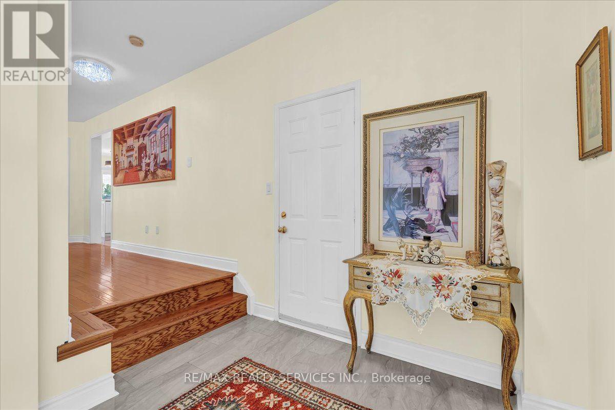 49 TANGLEMERE CRESCENT - 8