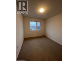 461 Blackburn Drive Unit# 2, Brantford, ON N3T0W9 Photo 14