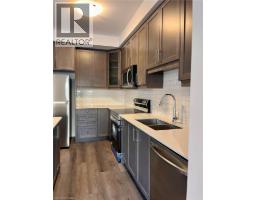 2pc Bathroom - 461 Blackburn Drive Unit# 2, Brantford, ON N3T0W9 Photo 7
