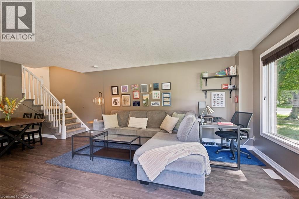 #9 266 DUFFERIN Street - Image 8