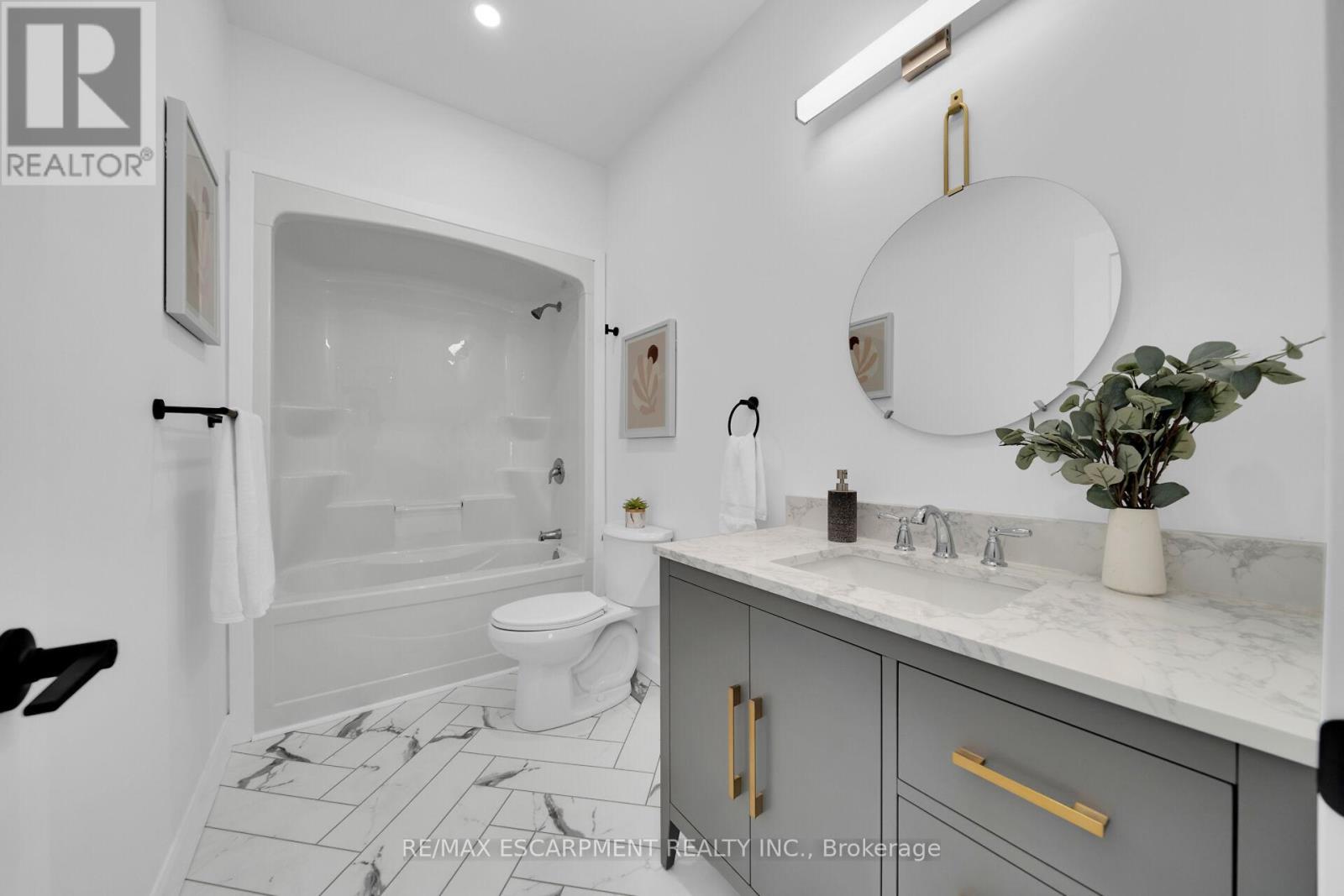 4093 RAINHAM ROAD - 25
