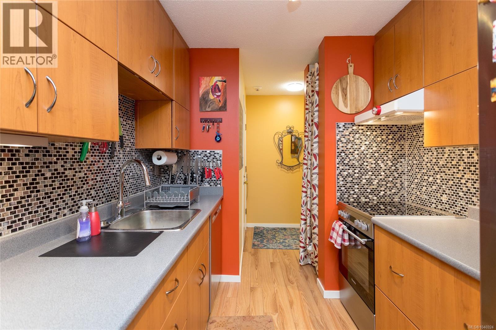 #203 1035 Southgate St - Image 11