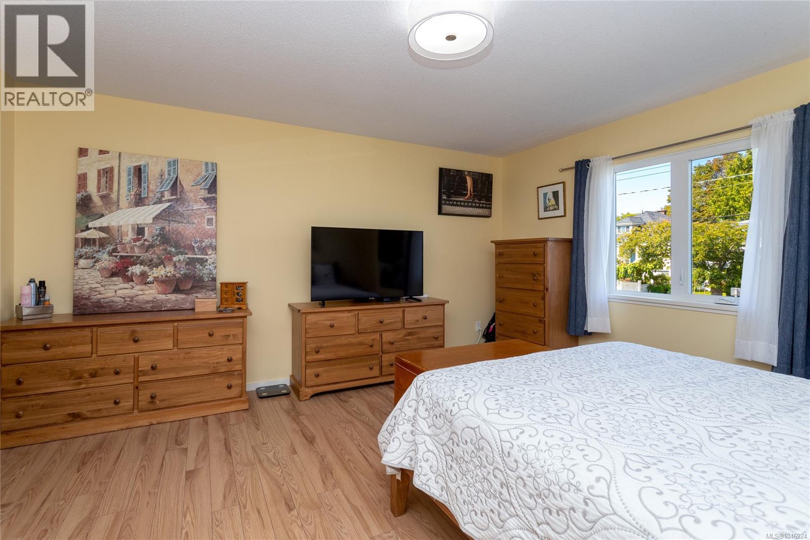 #203 1035 Southgate St - 14