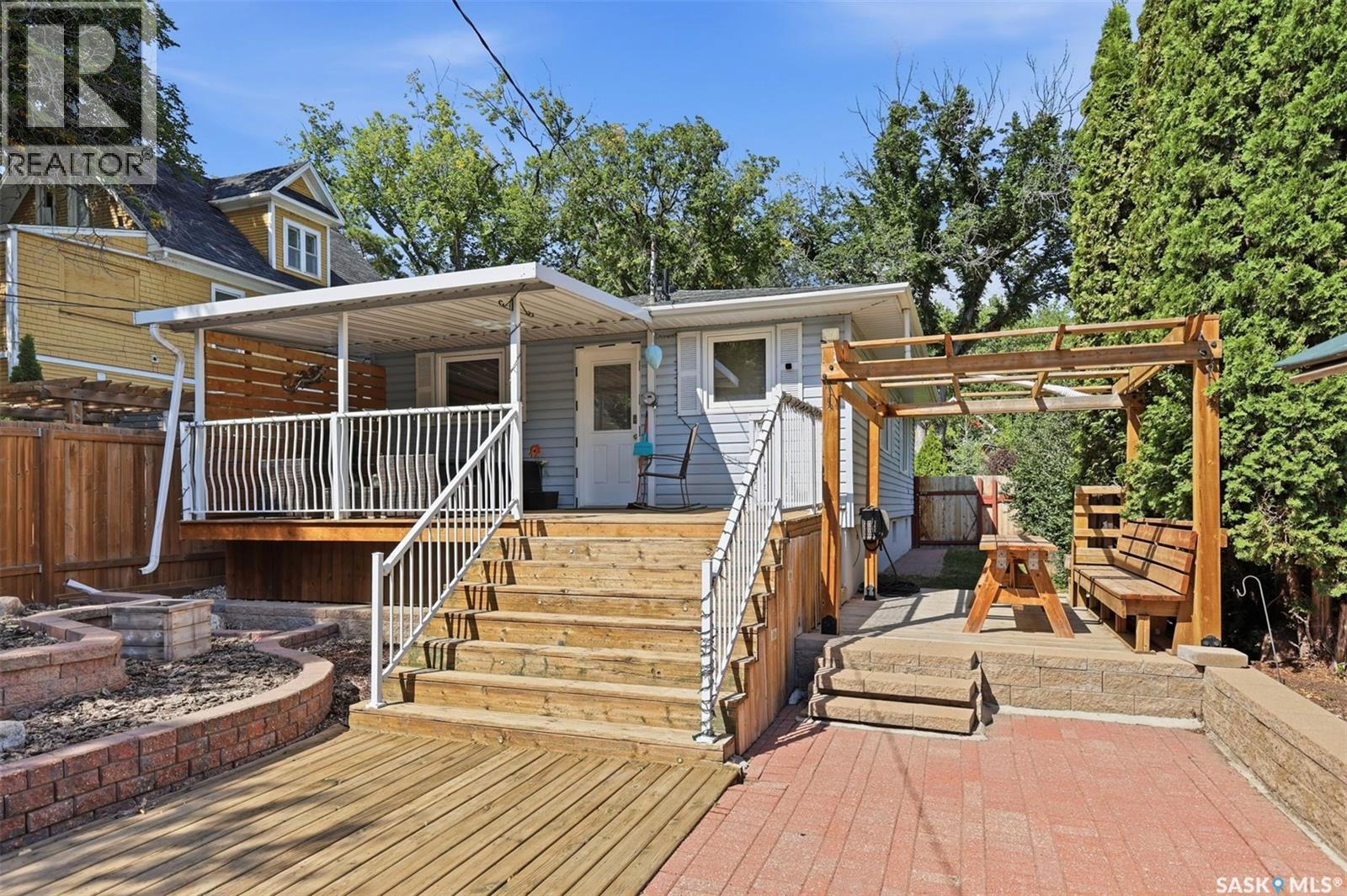 301 29th STREET W - 36