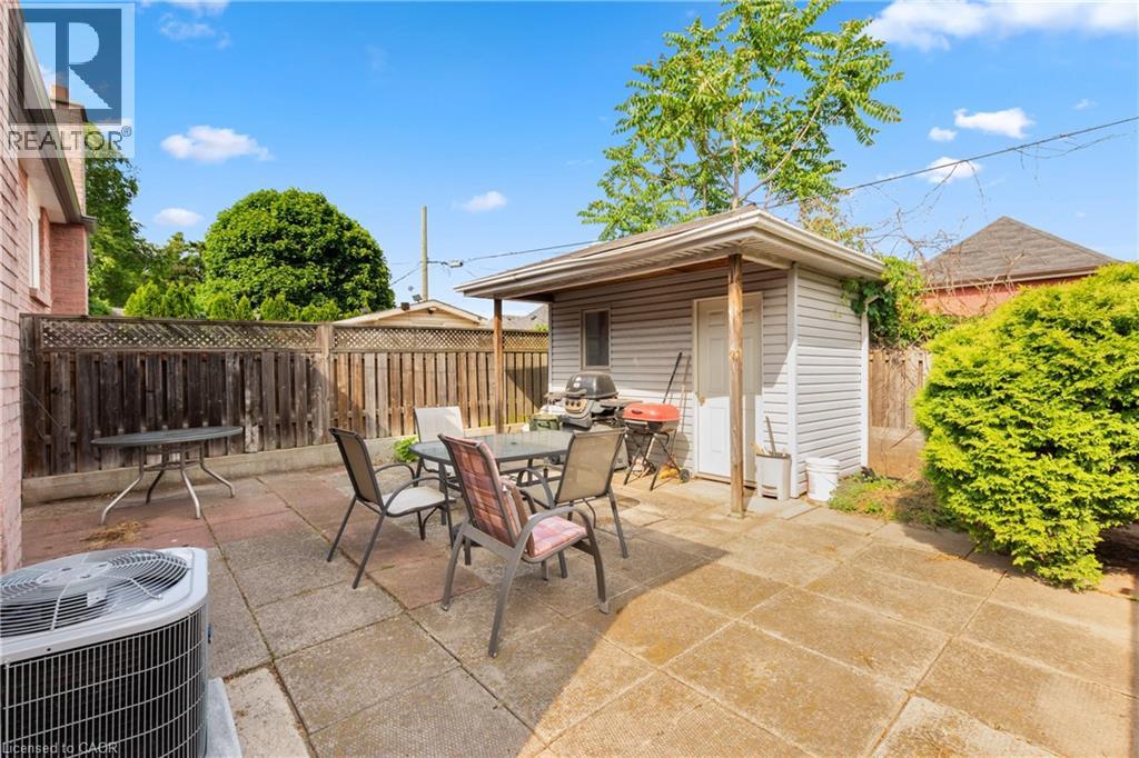 202 RAY Street N - Image 41