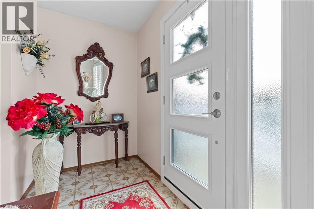 202 RAY Street N - Image 5