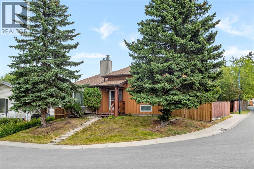 147 Whitlock Close NE - 1