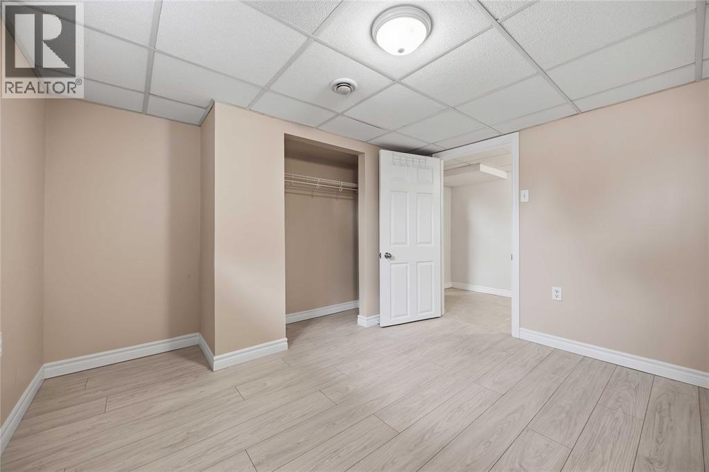 5 ABERDEEN AVENUE - 25