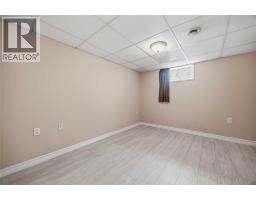 5 Aberdeen Avenue, Sarnia, ON N7S2N5 Photo 23