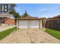 5 Aberdeen Avenue, Sarnia, ON N7S2N5 Photo 32