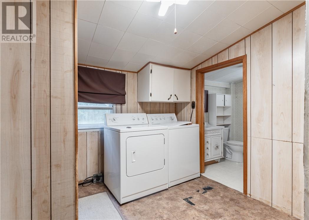 3426 Falconbridge Highway - Image 13