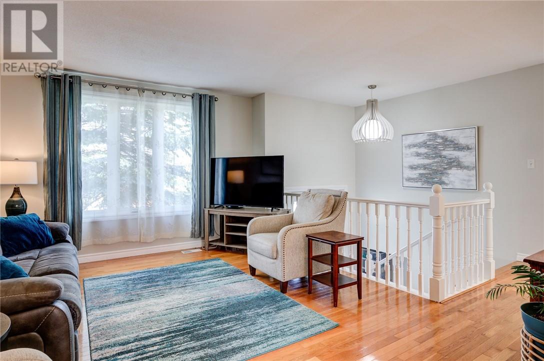 844 Windermere Crescent - Image 10