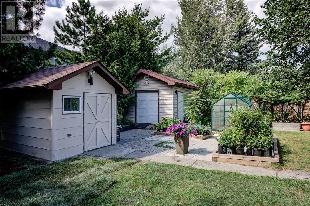 844 Windermere Crescent - Image 24