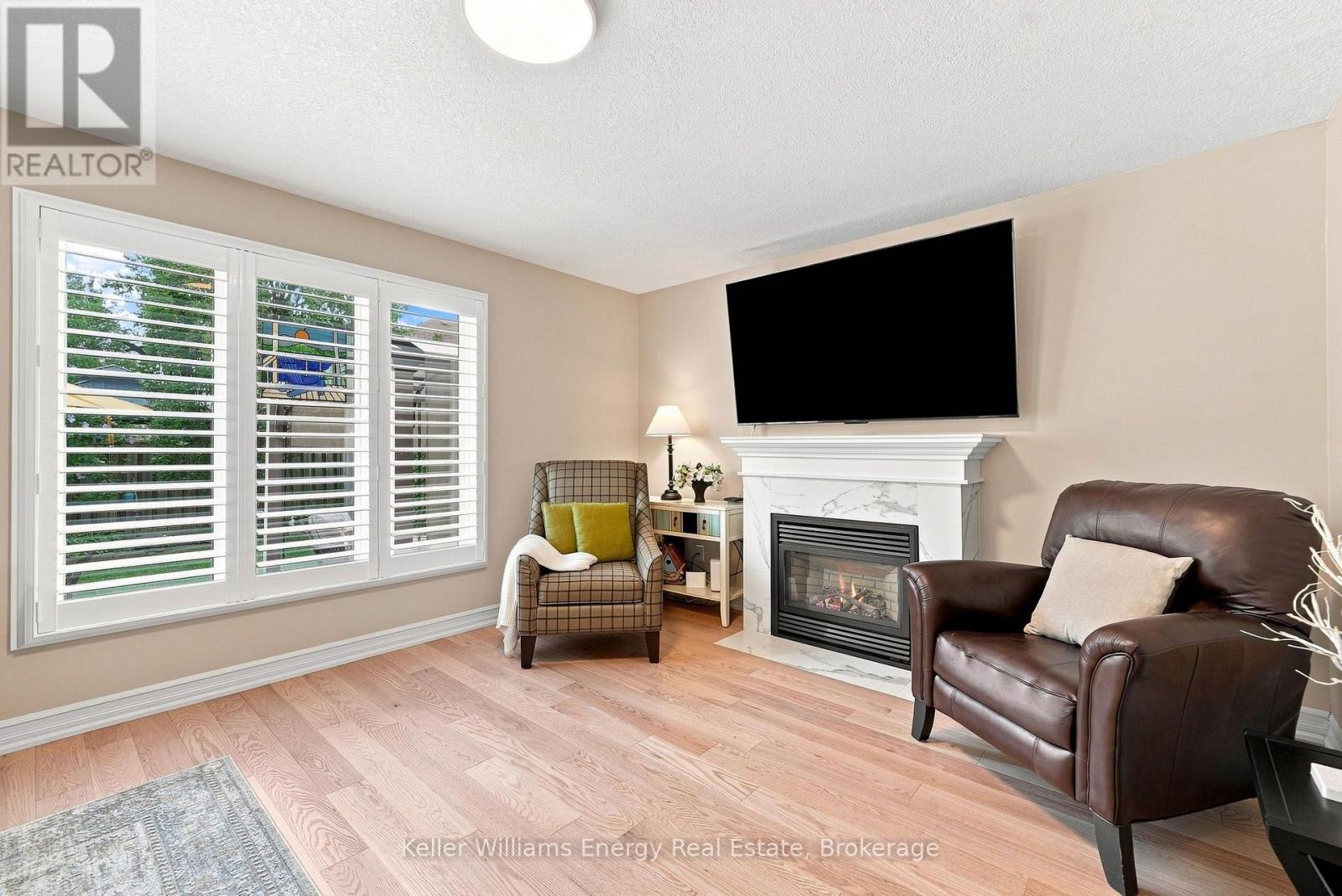 442 MEADOW STREET - Image 13
