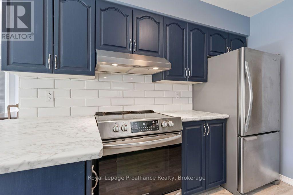 #208 54 TRIPP BOULEVARD - Image 11