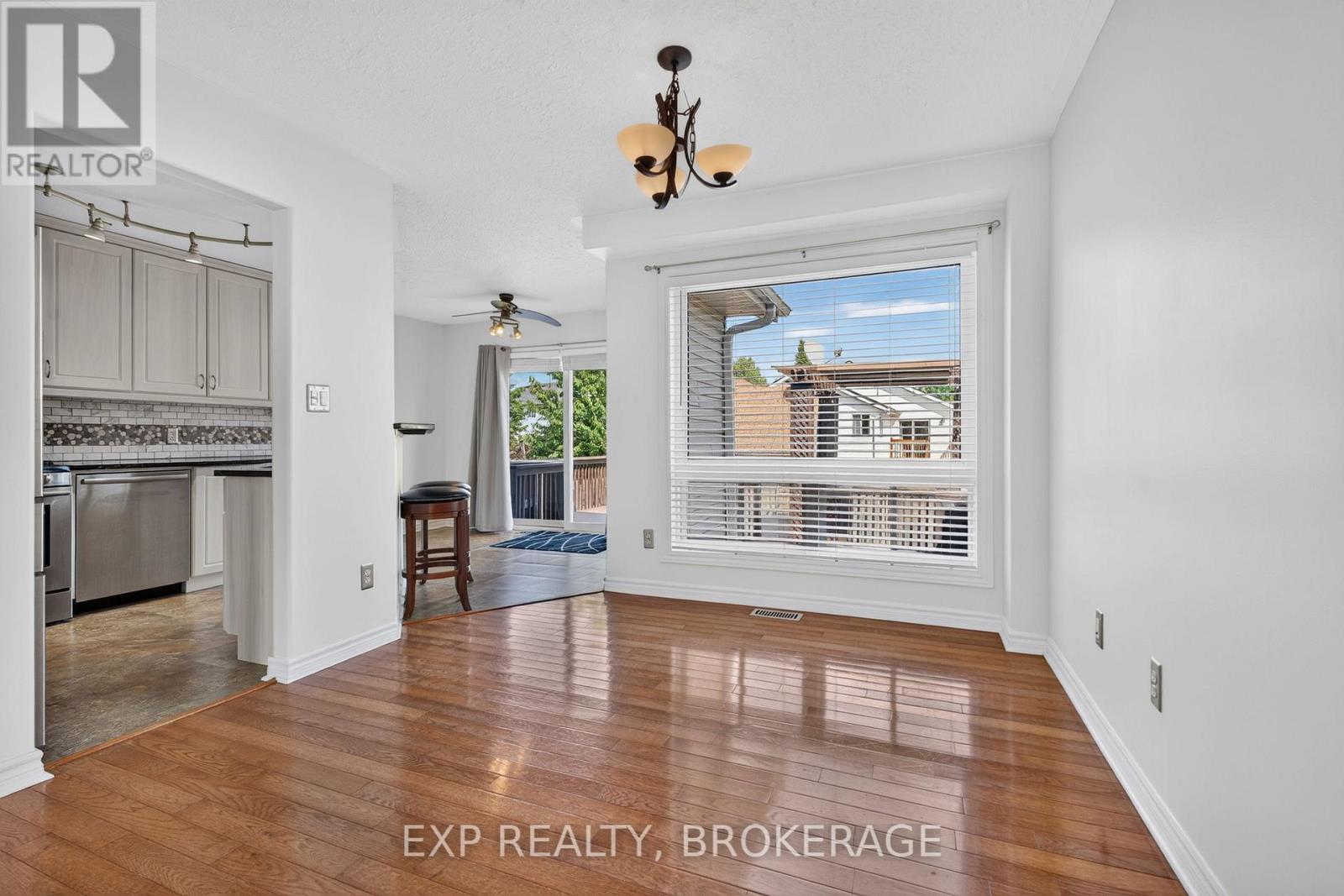1896 BERRYWOOD CRESCENT - Image 11