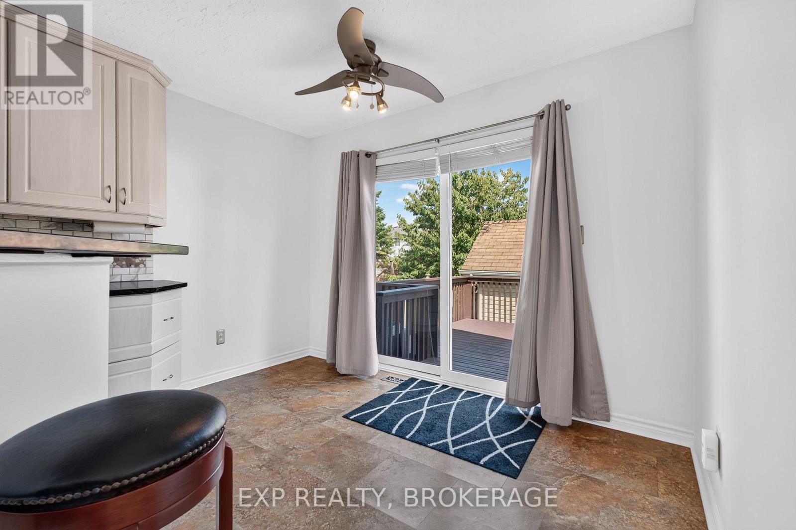 1896 BERRYWOOD CRESCENT - Image 15