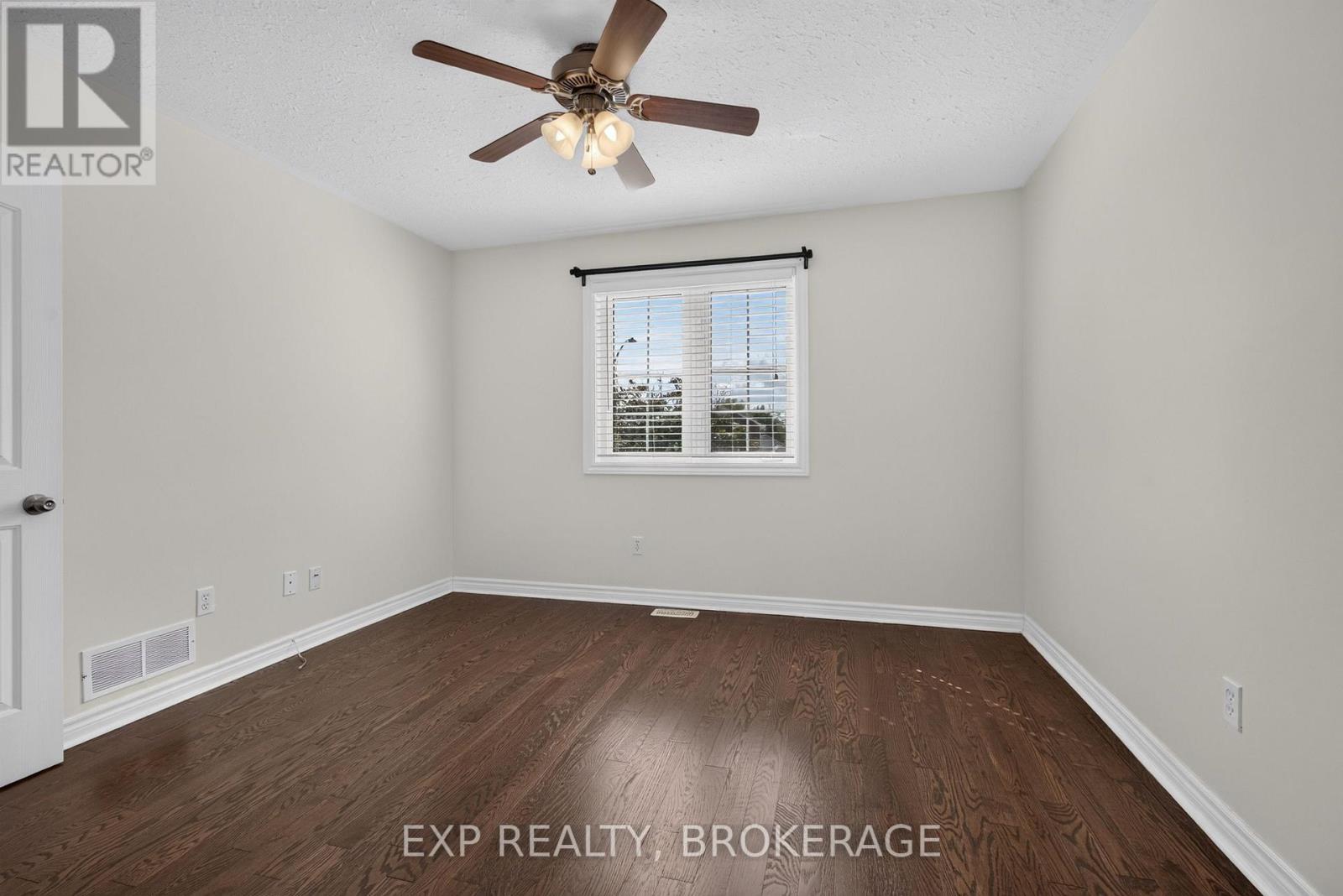 1896 BERRYWOOD CRESCENT - Image 28