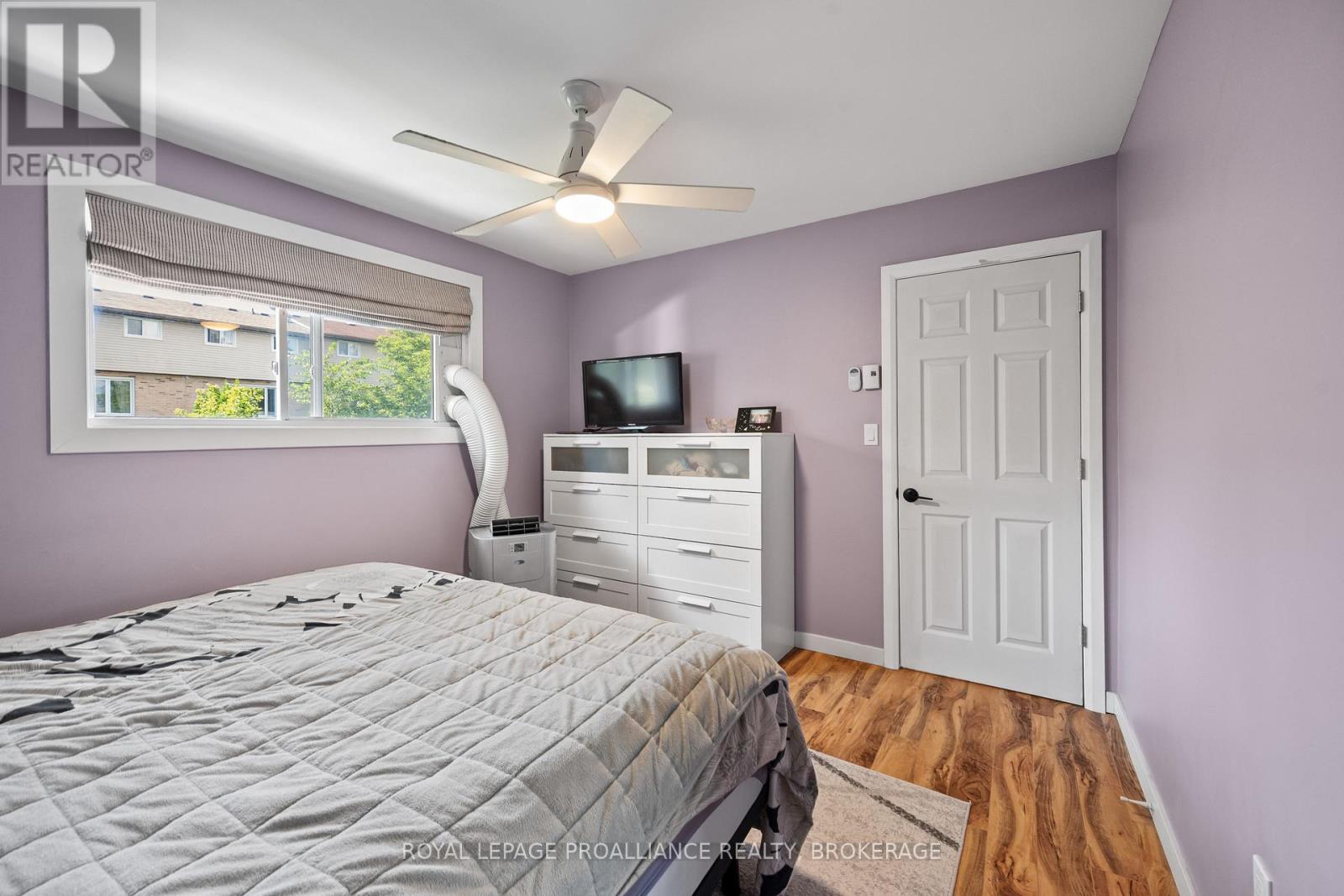46 ROSEMUND CRESCENT - 21