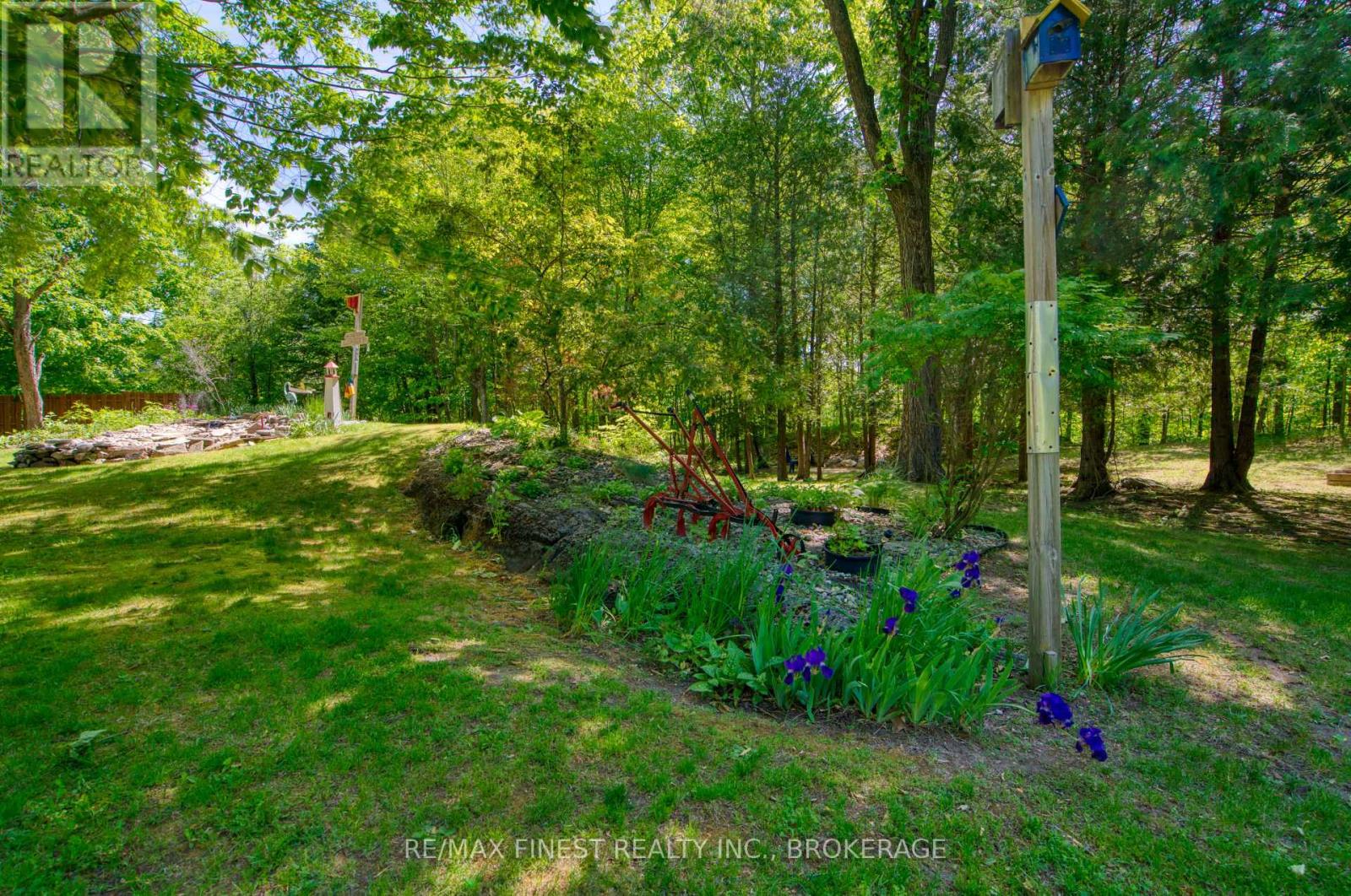 5895 DAVEY DRIVE - 36