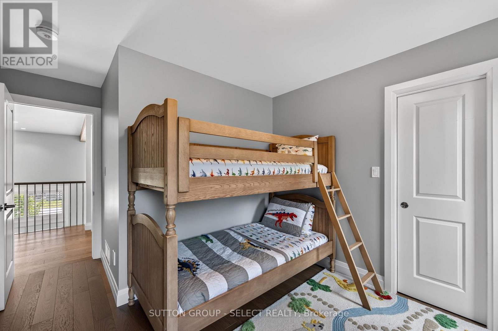 216 MARTIN DRIVE - Image 32
