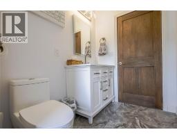 345b Robson Road, Leamington, ON N8H5G6 Photo 25