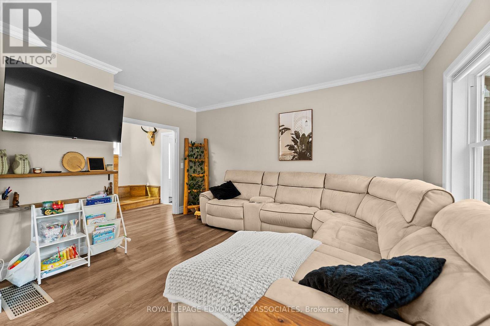 11946 ROUND LAKE ROAD - Image 10