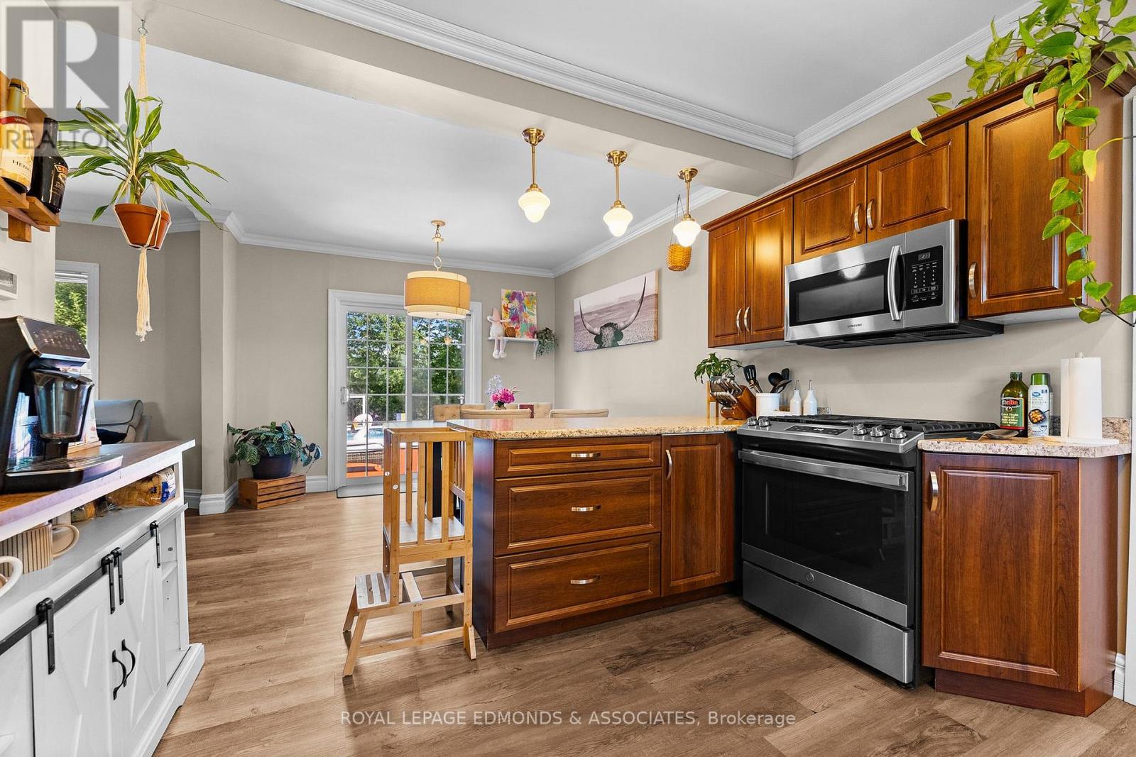 11946 ROUND LAKE ROAD - Image 14