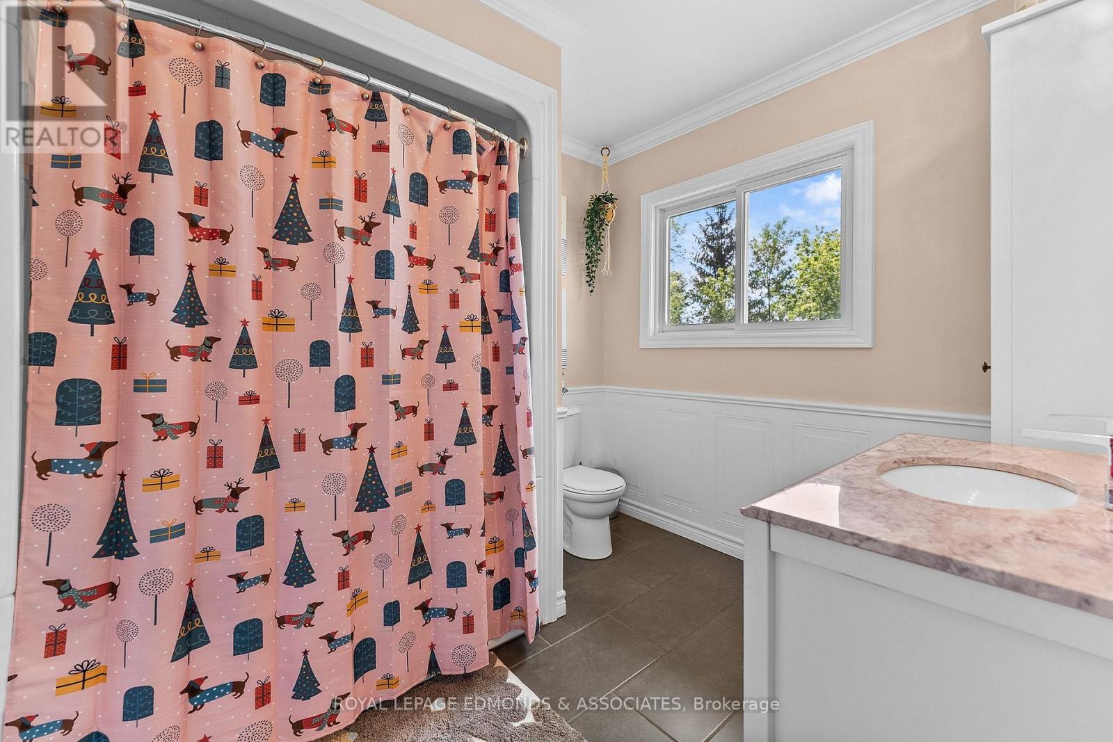 11946 ROUND LAKE ROAD - Image 24
