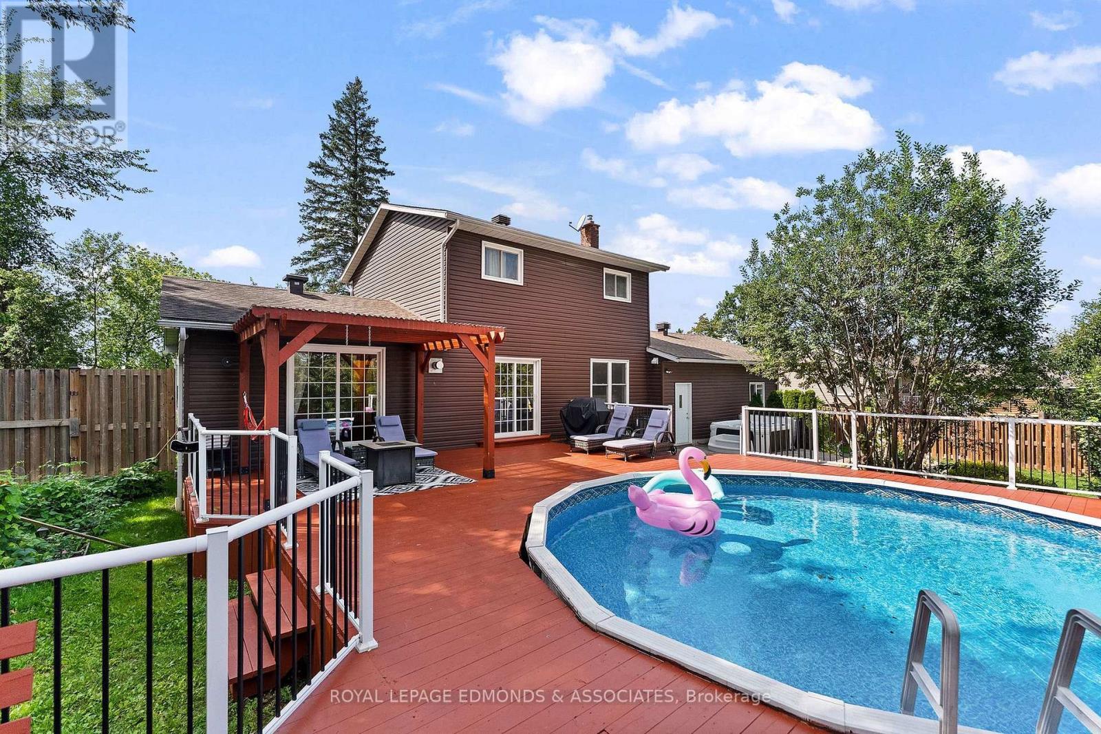 11946 ROUND LAKE ROAD - Image 30