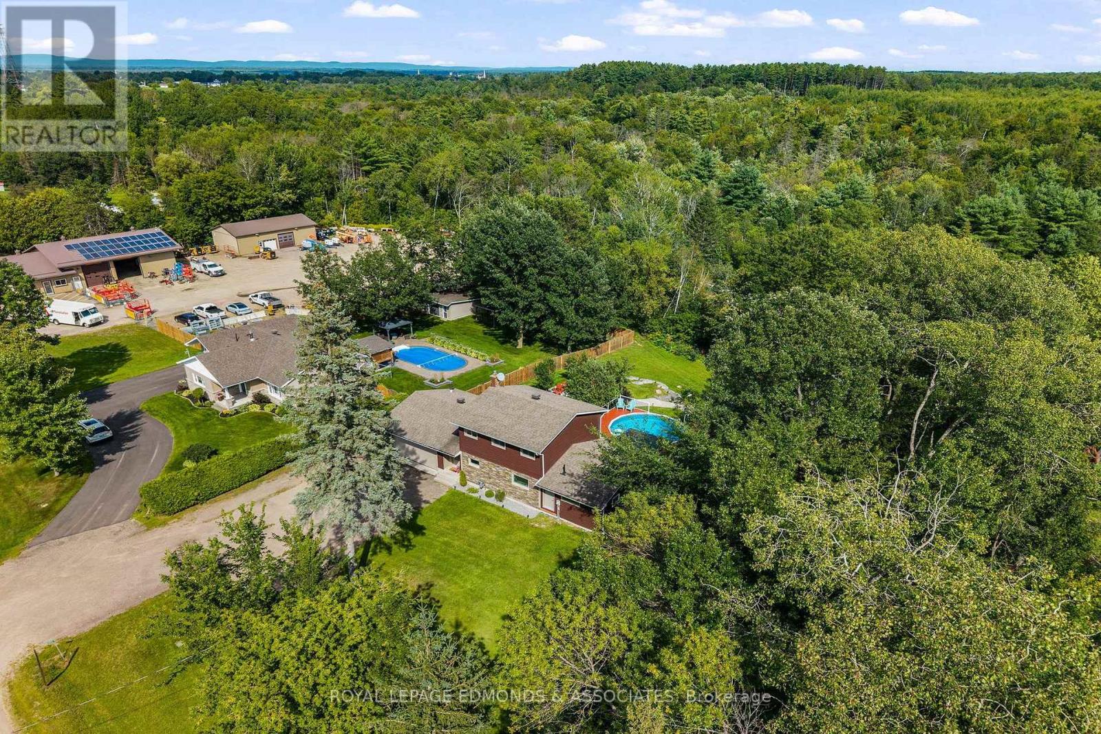 11946 ROUND LAKE ROAD - Image 48