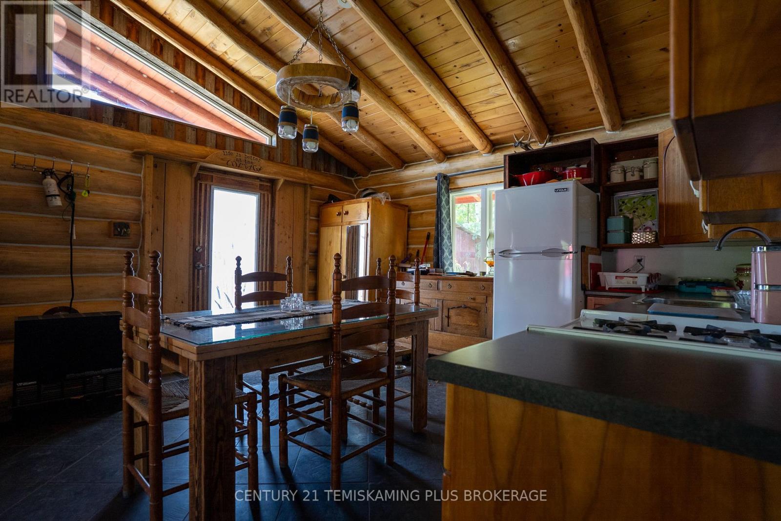 951701 HIGHWAY 569 - Image 12