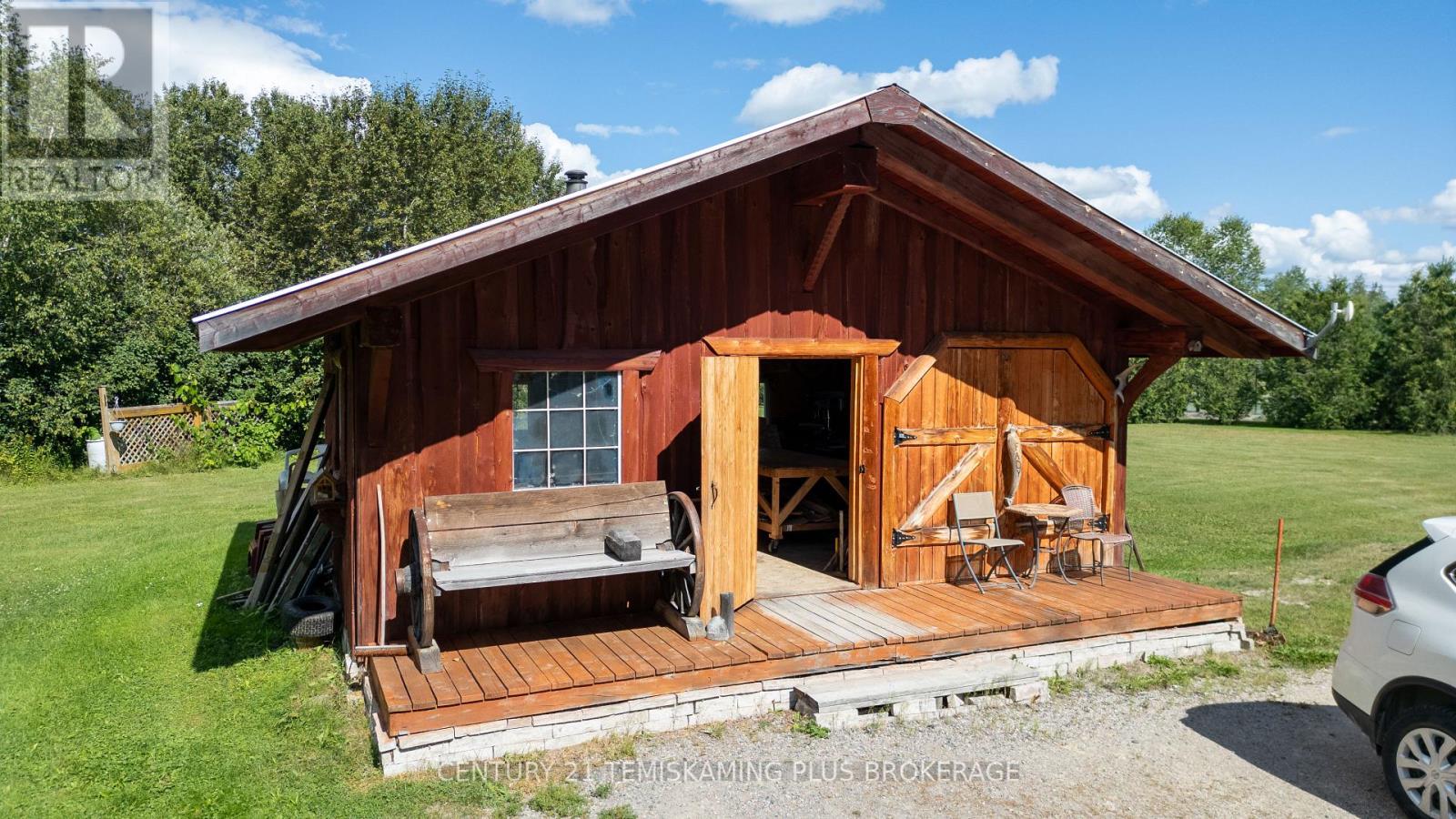 951701 HIGHWAY 569 - Image 16