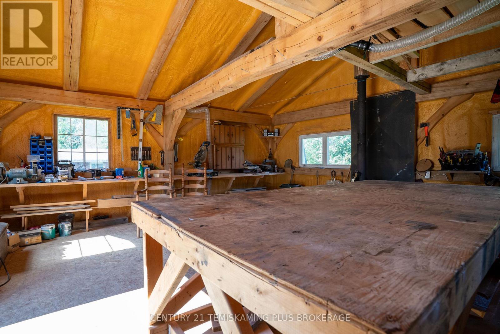 951701 HIGHWAY 569 - Image 19