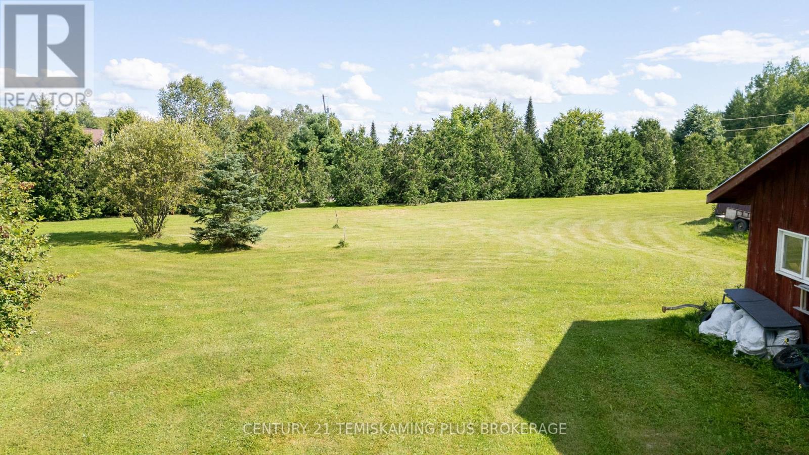 951701 HIGHWAY 569 - Image 26